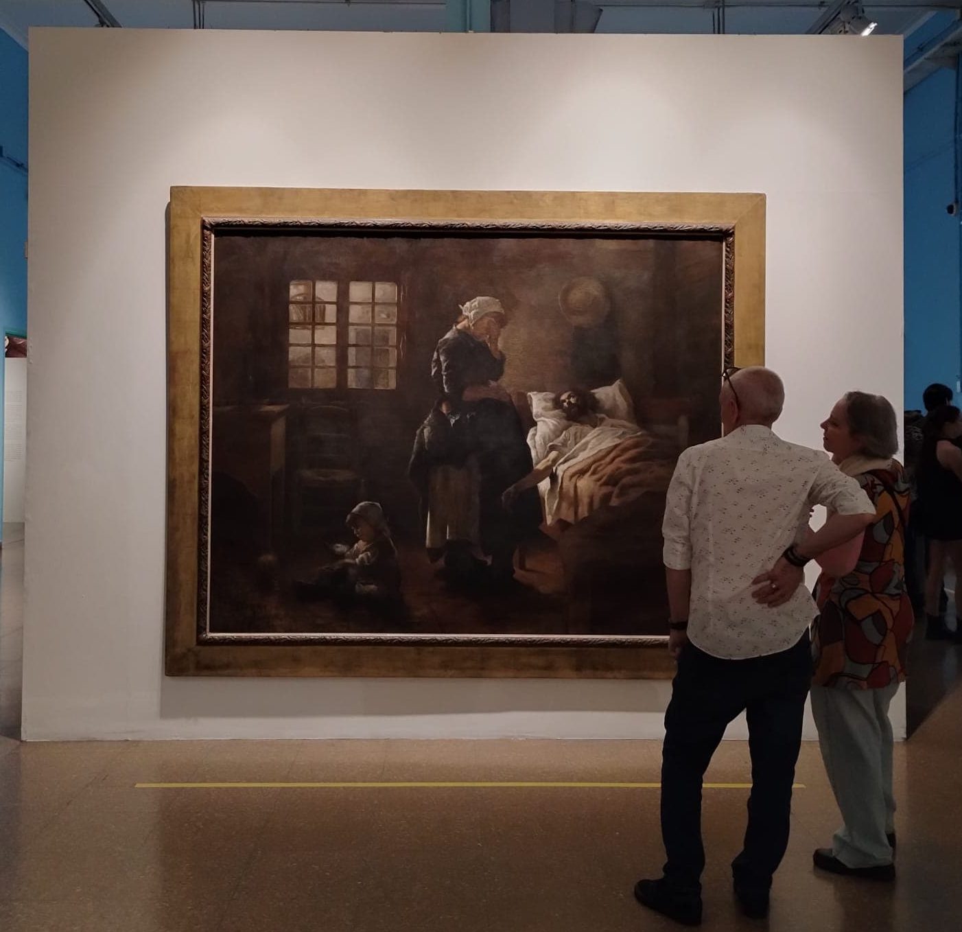 Las paredes del Museo Benito Quinquela Martín son testigos de la contemplación de "La muerte del marino", una obra de Eduardo Sívori.